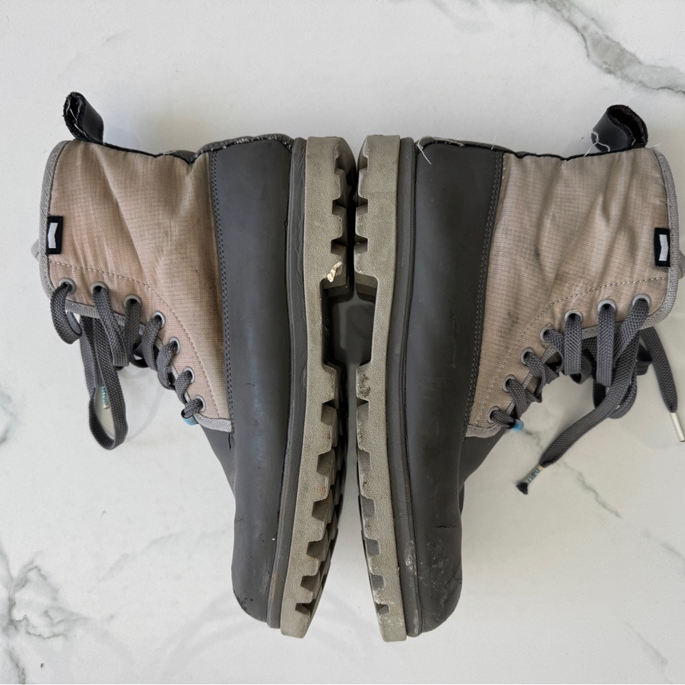 Native Women's Black and Tan Winter Boots